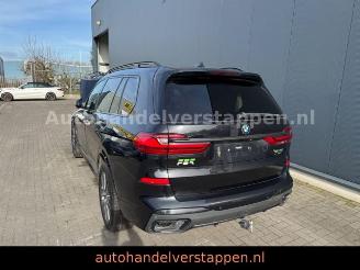 krockskadad bil auto BMW X7 M50d 294KW Pano Sky -Executive- 6Sitzer 2019/7