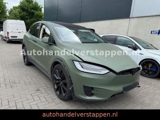 krockskadad bil auto Tesla Model S Model X 90d AWD Autopilot Full-Options list 2017/11