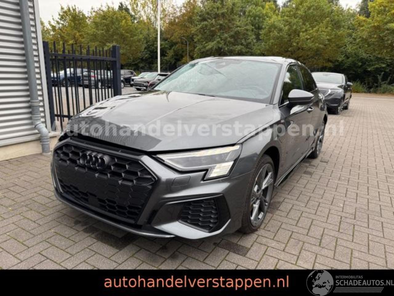 Audi A3 Sportback 45 TFSIe S line Matrix B&O