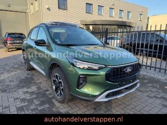 Damaged car Ford Kuga Plug-In Hybrid Active X Auto 178KW 2024/12