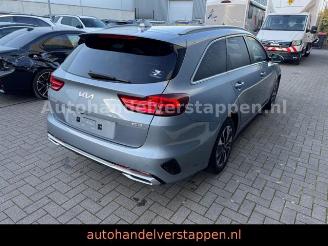 Kia Cee d Ceed Sportswagon Plug-in Hybrid Platinum Edition picture 5