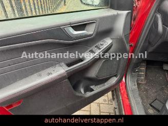 Ford Kuga Plug-In Hybrid ST-Line X picture 17