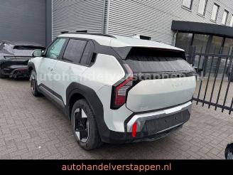 Kia EV3 150 kW Earth Navigation 2025 picture 3
