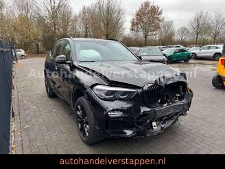 damaged passenger cars BMW X5 xDrive 30d M Sport 210KW Pano CAM 2021/7