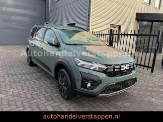 Vrakbiler auto Dacia Jogger Expression 81 kW TCE Navi LED 2025/2