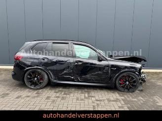 damaged passenger cars BMW X5 xDrive 45e M Sport 290KW Airmatik 2023/5