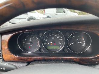 Jaguar XJ 3.0 V6 Sport picture 10