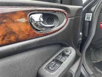 Jaguar XJ 3.0 V6 Sport picture 20