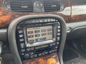 Jaguar XJ 3.0 V6 Sport picture 12