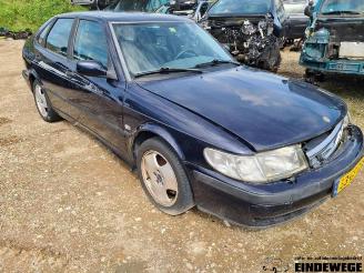 Salvage car Saab 9-3 9-3 I (YS3D), Hatchback, 1998 / 2002 2.0t 16V Ecopower 2000/10