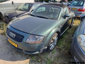 Salvage car Audi TT TT Roadster (8N9), Cabrio, 1999 / 2007 1.8 20V Turbo 2001/12
