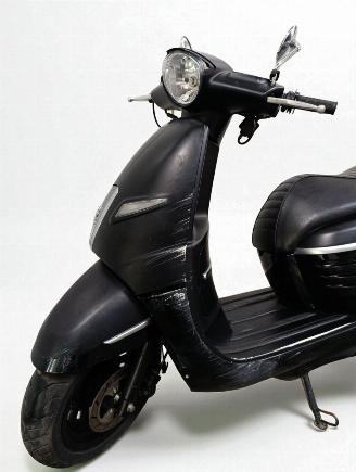 Peugeot  50 DJANGO picture 5