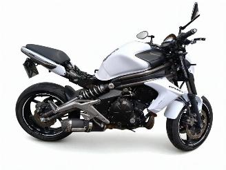 krockskadad bil auto Kawasaki ER - 6 N  2013/1