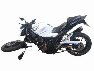 krockskadad bil motor Honda CBF 500  2020/7