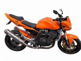 krockskadad bil motor Kawasaki Z 1000  2003/5