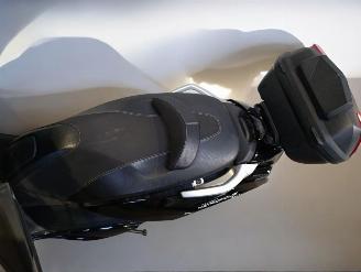 Peugeot  METROPOLIS picture 25