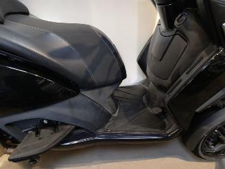 Peugeot  METROPOLIS picture 13