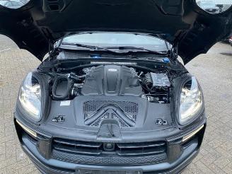 Porsche Macan S *CHRONO - PANO - BOSE - LUFTFEDER* picture 18