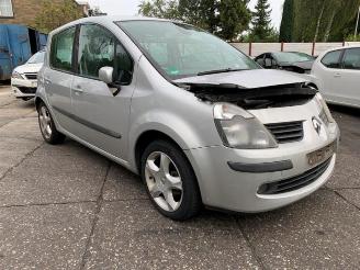 krockskadad bil camper Renault Modus Modus/Grand Modus (JP), MPV, 2004 / 2012 1.6 16V 2006/4