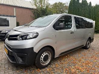 krockskadad bil bedrijf Toyota Proace SHUTTLE 1.5 D-4D 9P COOL LANG PANORAMA 2019/5