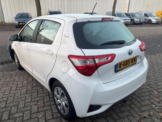 Toyota Yaris Yaris III (P13), Hatchback, 2010 / 2020 1.5 16V Hybrid picture 4