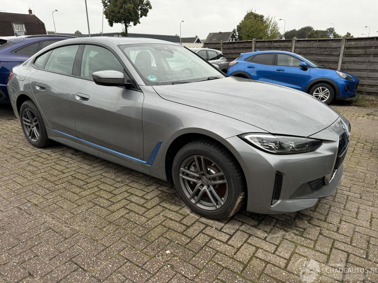 BMW i4 35 e-Drive Business