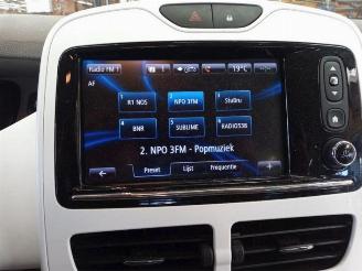 Renault Zoé Zoe (AG), Hatchback 5-drs, 2012 46kW picture 12