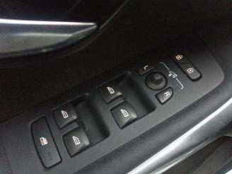 Volvo V-40 V40 (MV), Hatchback 5-drs, 2012 / 2019 2.0 D2 16V picture 25