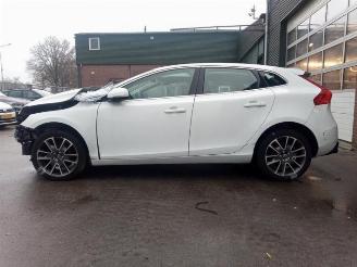 Volvo V-40 V40 (MV), Hatchback 5-drs, 2012 / 2019 2.0 D2 16V picture 4