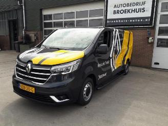 Vrakbiler auto Renault Trafic Trafic (1FL/2FL/3FL/4FL), Van, 2014 2.0 dCi 16V 130 2023/10