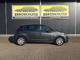 Peugeot 208 1.2 PureTech Blue Lion picture 4