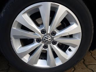 Volkswagen Golf 1.0 TSI Connected Series picture 25