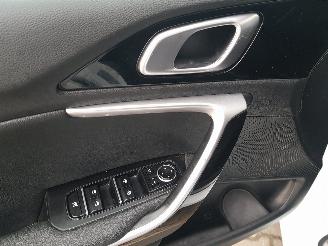 Kia Ceed 1.6 GDI PHEV DynamicPlusLine picture 23