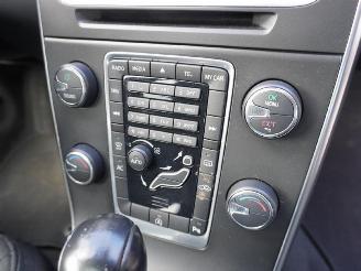 Volvo V-60 1.6 16v T3 picture 8
