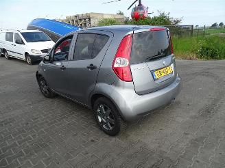 Suzuki Splash 1.0 12v picture 2