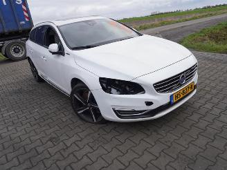 Volvo V-60 D5 20V AWD Twin Engine Plug-in Hybrid picture 4