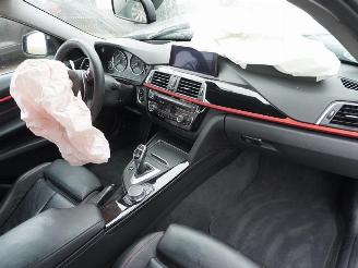 BMW 3-serie Touring 330d xDrive picture 5