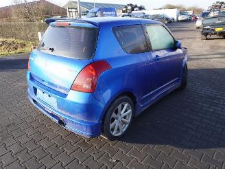 Suzuki Swift 1.3 16v picture 1