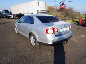 Volkswagen Jetta 1.9 TDi picture 2