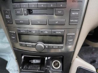 Toyota Avensis Wagon 2.0 16v picture 6