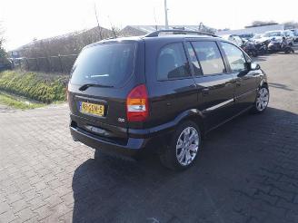 Opel Zafira 2.0 16v Turbo picture 1