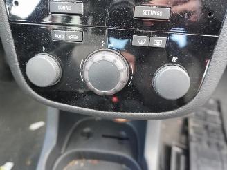 Opel Corsa 1.4 16v picture 6