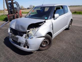 Suzuki Swift 1.3 picture 3
