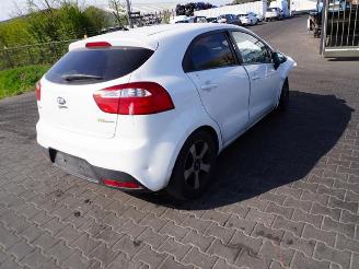 Kia Rio 1.2 picture 1