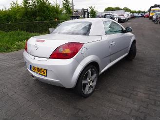Vrakbiler auto Opel Tigra 1.4 16v 2009/4