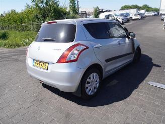 Coche siniestrado Suzuki Swift 1.2 2012/8