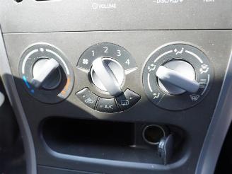 Opel Agila 1.0 12v picture 6