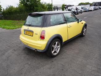 Uttjänta bilar auto Mini One 1.6 16v 2002/3