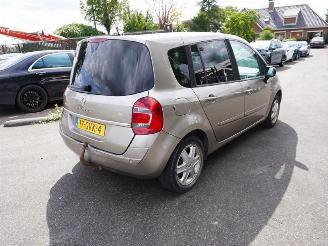 Vrakbiler auto Renault Modus 1.2 16v TCe 2008/9