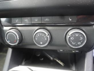 Skoda Octavia Combi 1.6 TDi picture 6